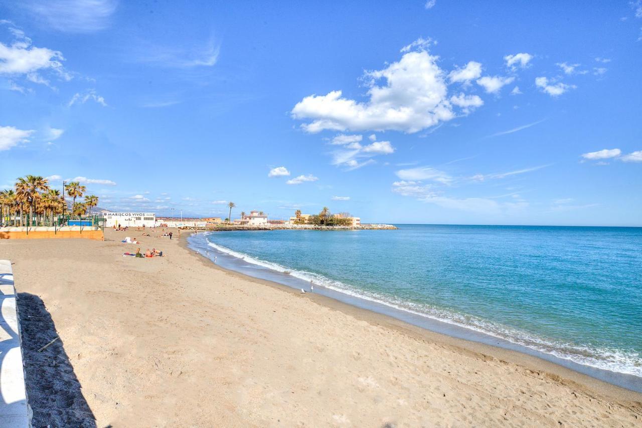 Apartamento A 1 Minuto De La Playa Фуeнхирола Екстериор снимка